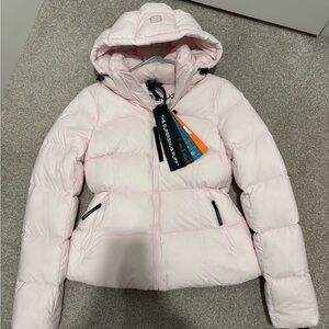❗️SOLD❗️NWT aritzia supersnug super puff down jacket